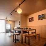 Hidden Inn Gosho